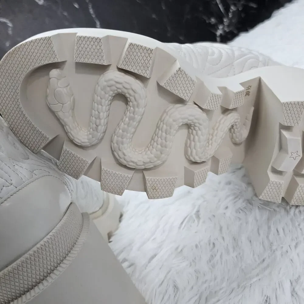 Gucci Calfskin G Rhombus Quilted Ankle Boots White 39.5G | 9.5 US - Picture 15 of 16